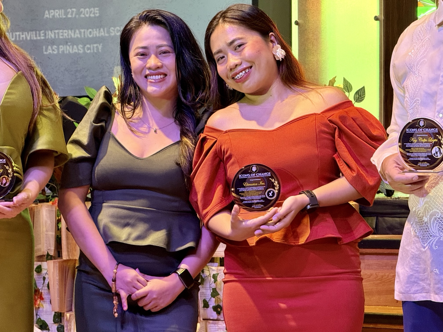 Celebrating achievement: fellow participants with their Icons of Change plaques. Icons of Change Metro Manila, April 27, 2025.
